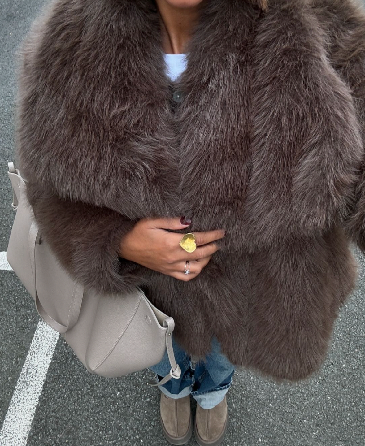 Kataleya | Cropped Oversized Faux Fur Coat