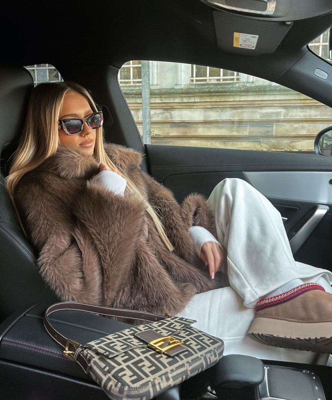 Kataleya | Cropped Oversized Faux Fur Coat